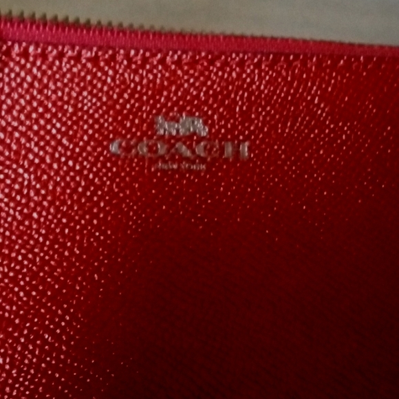 NEW - COACH 3pc Matching Large Red Metallic Tote, Wallet, and Wristlet Set - Picture 12 of 16